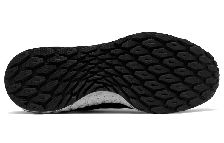 New Balance Fresh Foam Trailbuster 'Black White' MFLTBBG