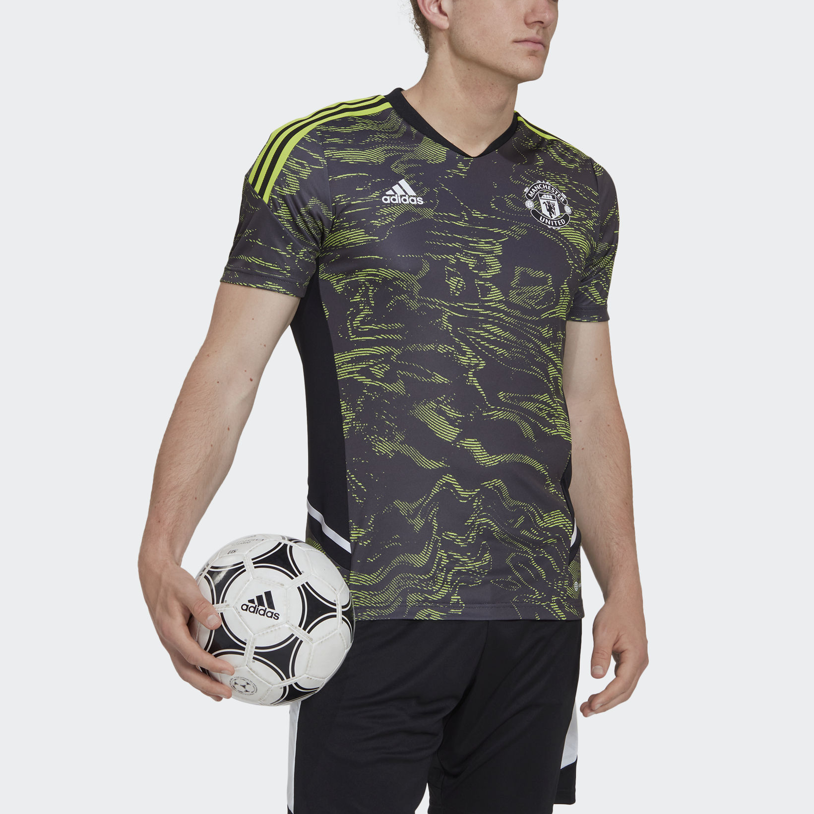 adidas Manchester United Condivo 22 Training Jersey HE6682