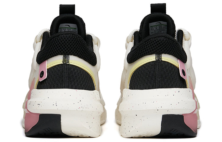(WMNS) ANTA Ghastly 3 Low 'Black White' 122218084-2