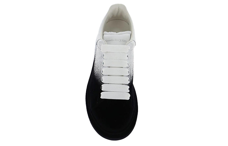 Alexander McQueen Oversized Sneaker 'White Black Velvet Spray' 586388WHWM19034