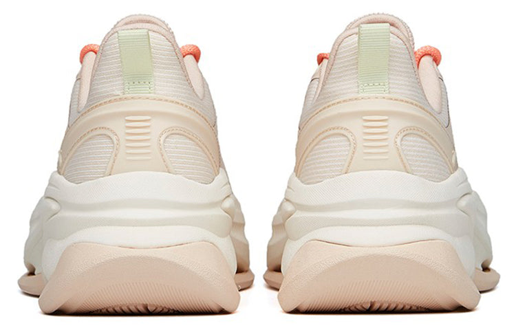 (WMNS) ANTA Training Series Sneakers 'Brown White' 122227756-4