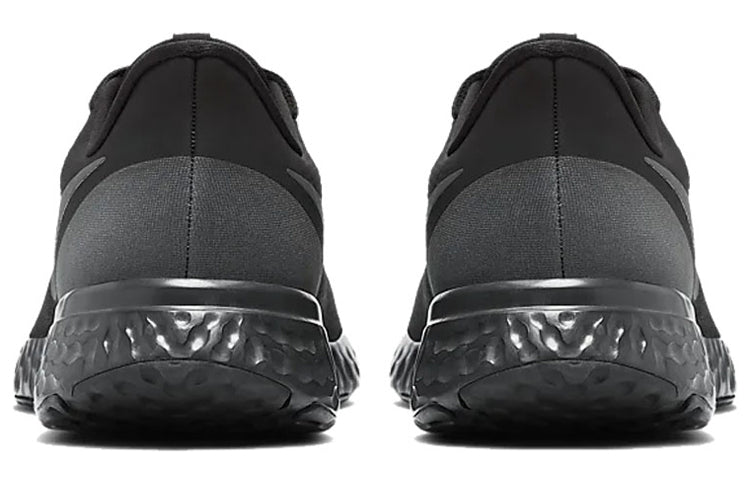 Nike Revolution 5 'Black' BQ3204-001