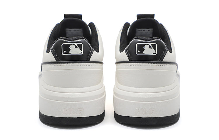 MLB Chunky Liner New York Yankees 'White Black' 3ASXCA12N-50WHS