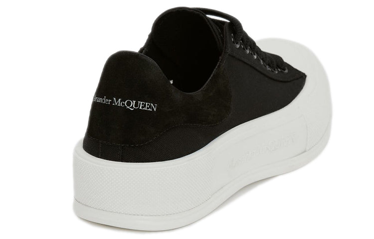 (WMNS) Alexander McQueen Deck Skate Plimsoll Lace Up 'Black White' 654593W4MV71070