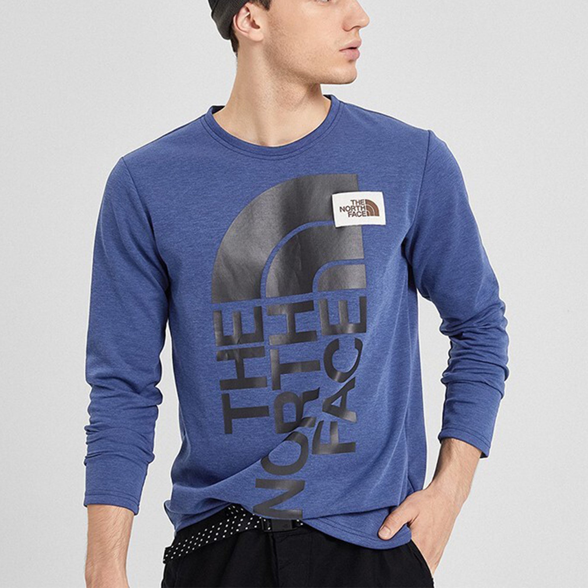 THE NORTH FACE MENS Outdoors Long Sleeve Tee Blue 3VU2-H2G