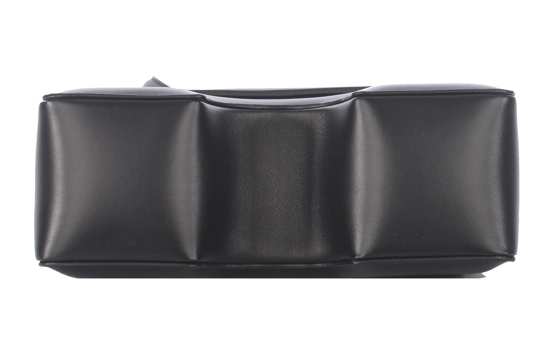 (WMNS) Off-White Genuine Leather 22 Burrow Single-Shoulder Bag Black OWNN005S21LEA0011000
