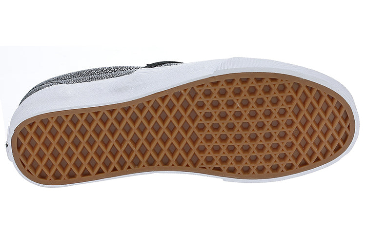 Vans Classic Slip-On Stylish Lightweight Cozy Low Top Casual Skate Shoes Gray VN0004MPJQY