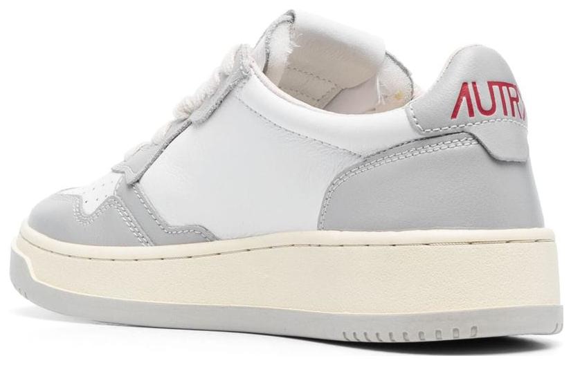 (WMNS) AUTRY Medalist Low Leather 'White Grey and Red Logo' AULW-CCC1