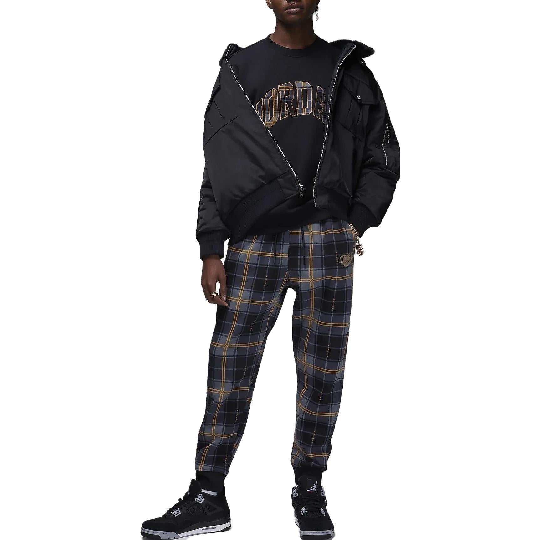 Air Jordan Essential Holiday Fleece Sweatshirt 'Black' DV1574-011