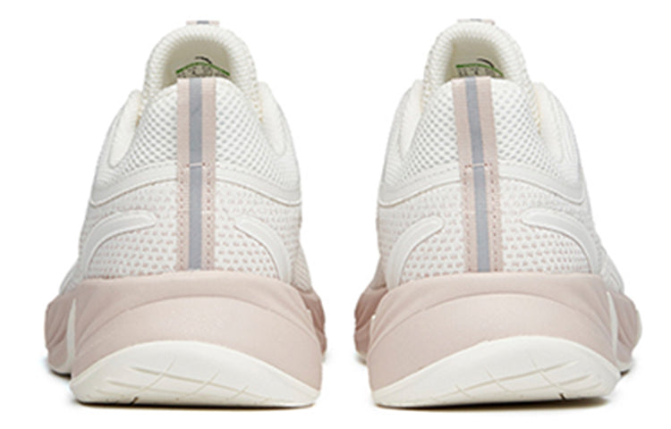 (WMNS) ANTA Running Series Low 'Lightweight Shock Absorption - White Pink' 122145523-2