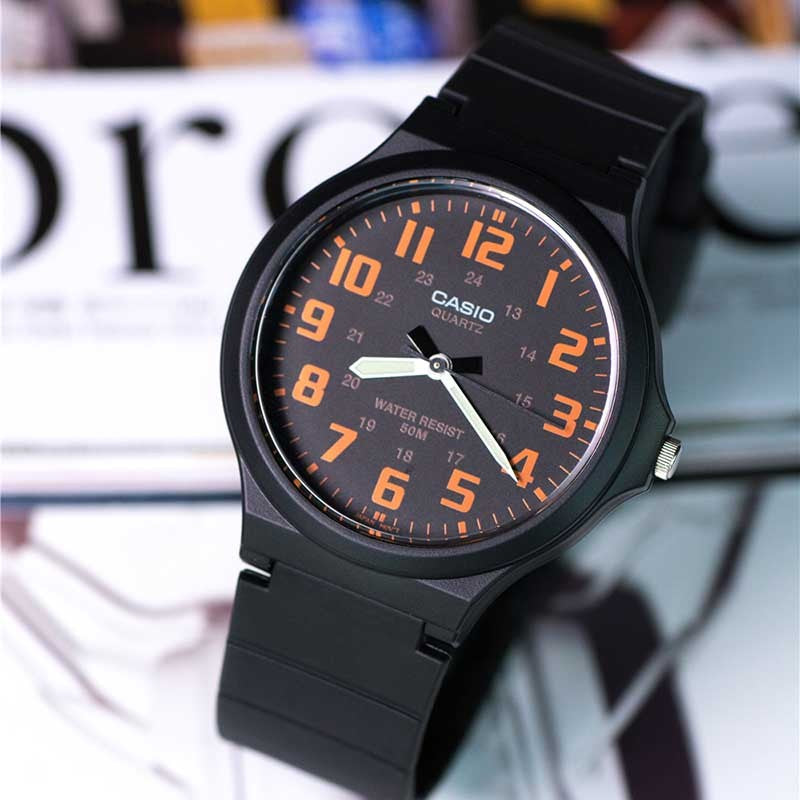 CASIO Quartz Waterproof Mens Black Analog MW-240-4B