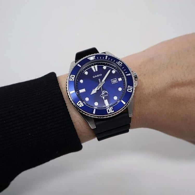 CASIO Quartz Waterproof Sports Mens Blue Analog MDV106B-2AV