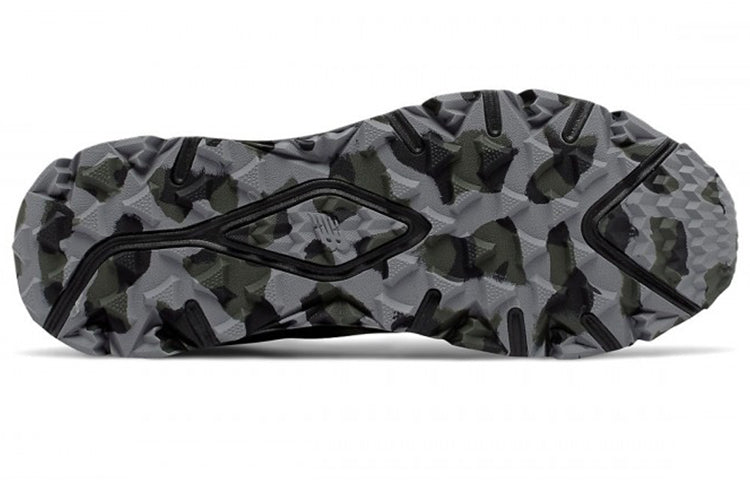 New Balance 690 v2 Trail 'Black' MT690RG2