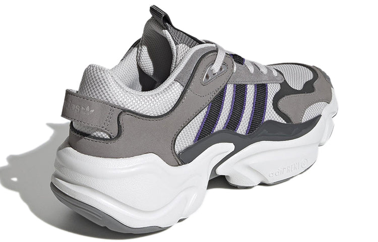(WMNS) adidas Magmur Runner 'Grey Three' EE5142