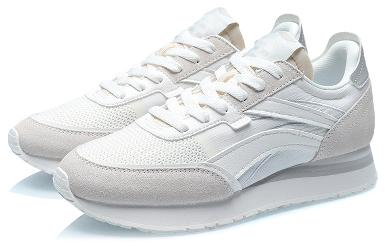 (WMNS) Li-Ning ChengFeng 'Grey White' AGCR196-1