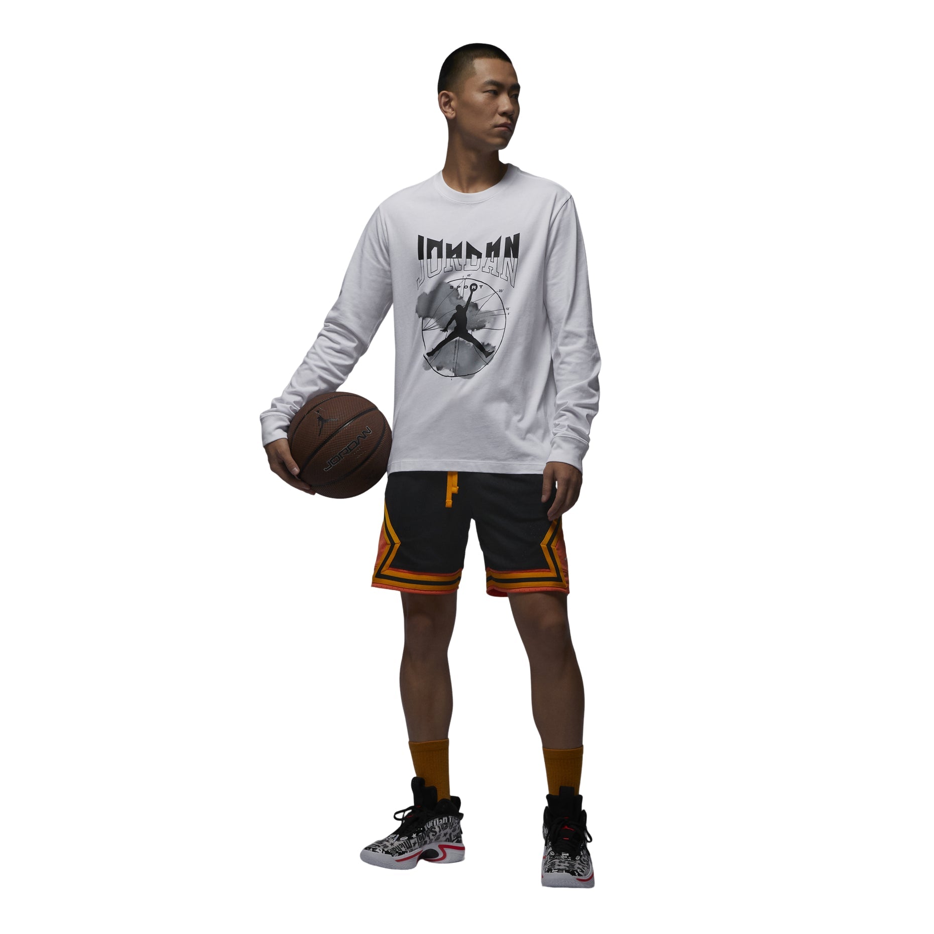 Air Jordan Graphic Long Sleeve T-shirt Asia Sizing 'White' FD7005-100