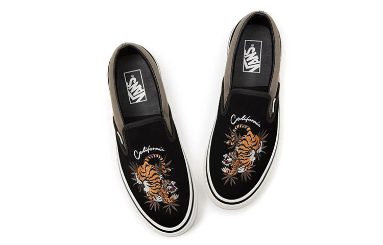 Vans Unisex Anaheim Factory Classic Slip-On 98 DX Sneakers Black/Yellow VN0A3JEX9R8