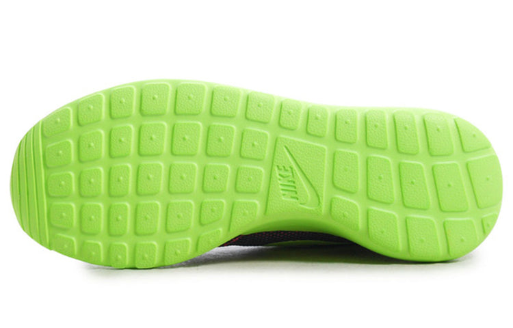 (WMNS) Nike Roshe Run 'Hyper Pink Volt' 511882-678