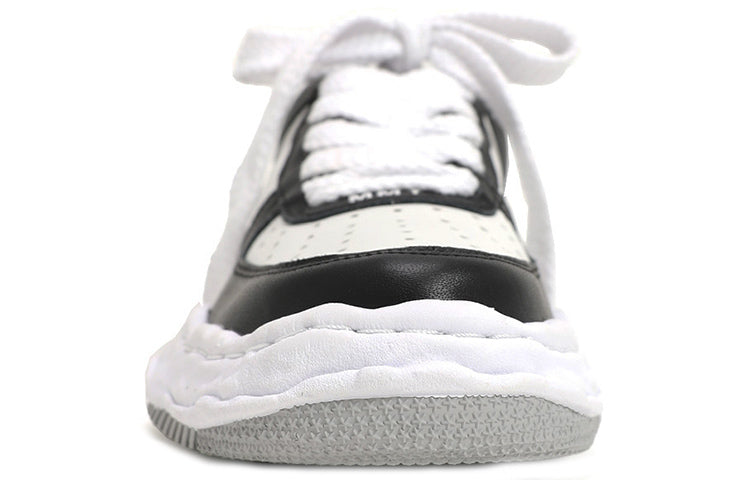 Maison MIHARA YASUHIRO WAYNE OG Sole Leather Low-top Sneaker 'White Black' A08FW706-BLKWHT