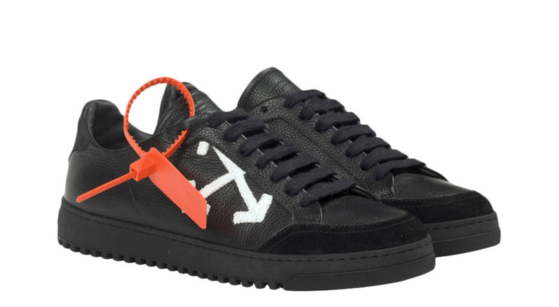 (WMNS) OFF- Carryover low-top leather sneakers 'Black' OWIA093E187860011001