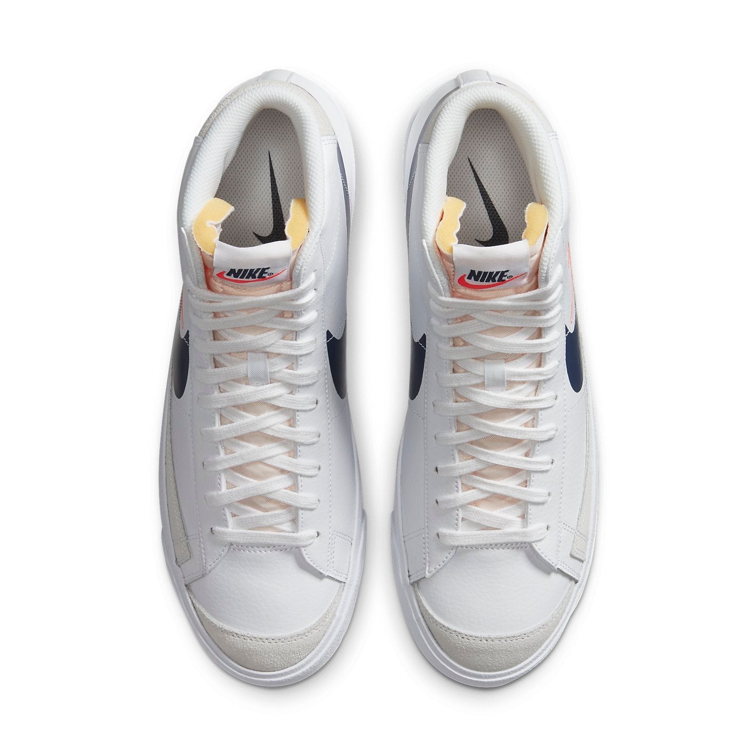 Nike Blazer Mid '77 Vintage 'Reverse Logo' DA4651-100