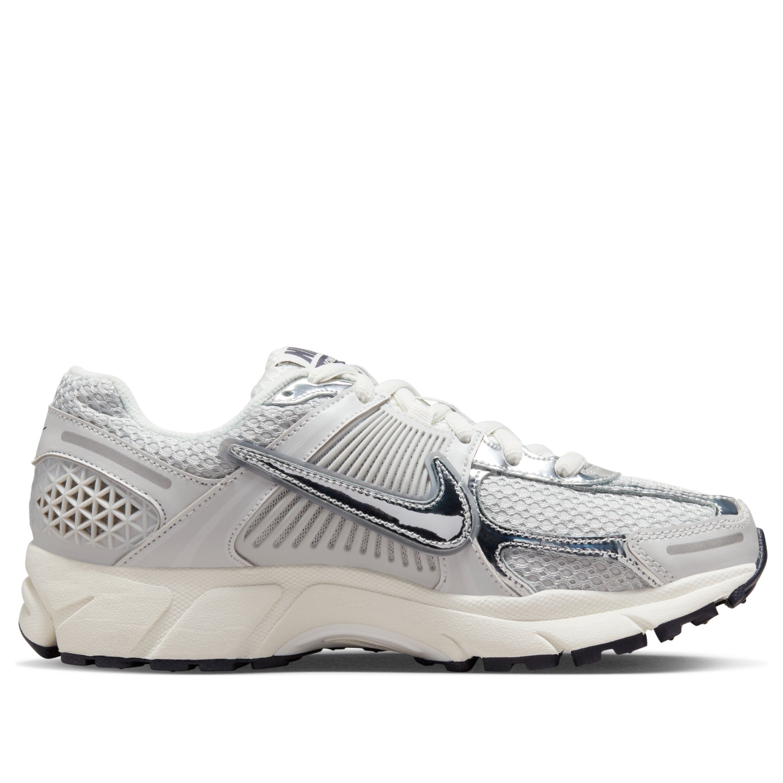 (WMNS) Nike Air Zoom Vomero 5 'Photon Dust Metallic Silver' FD0884-025