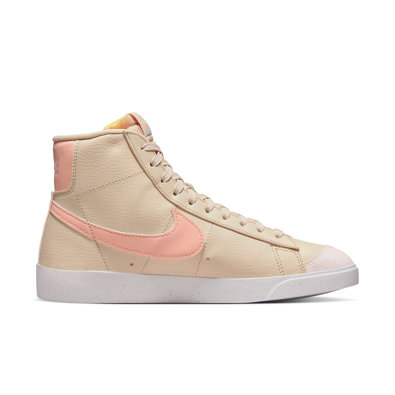 (WMNS) Nike Blazer Mid '77 "Sanddrift Soft Pink' FB0780-100