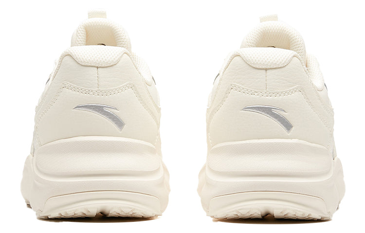 (WMNS) ANTA Training Series Sneakers 'Ivory White' 122017772-3