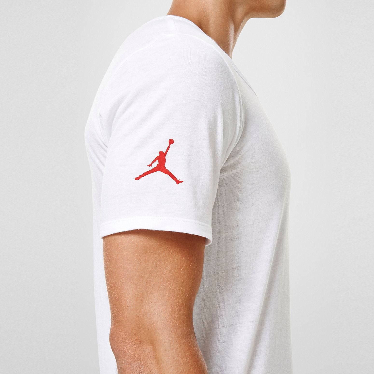 Air Jordan Court RF Elephant Fill T-Shirt 'White' 716887-100