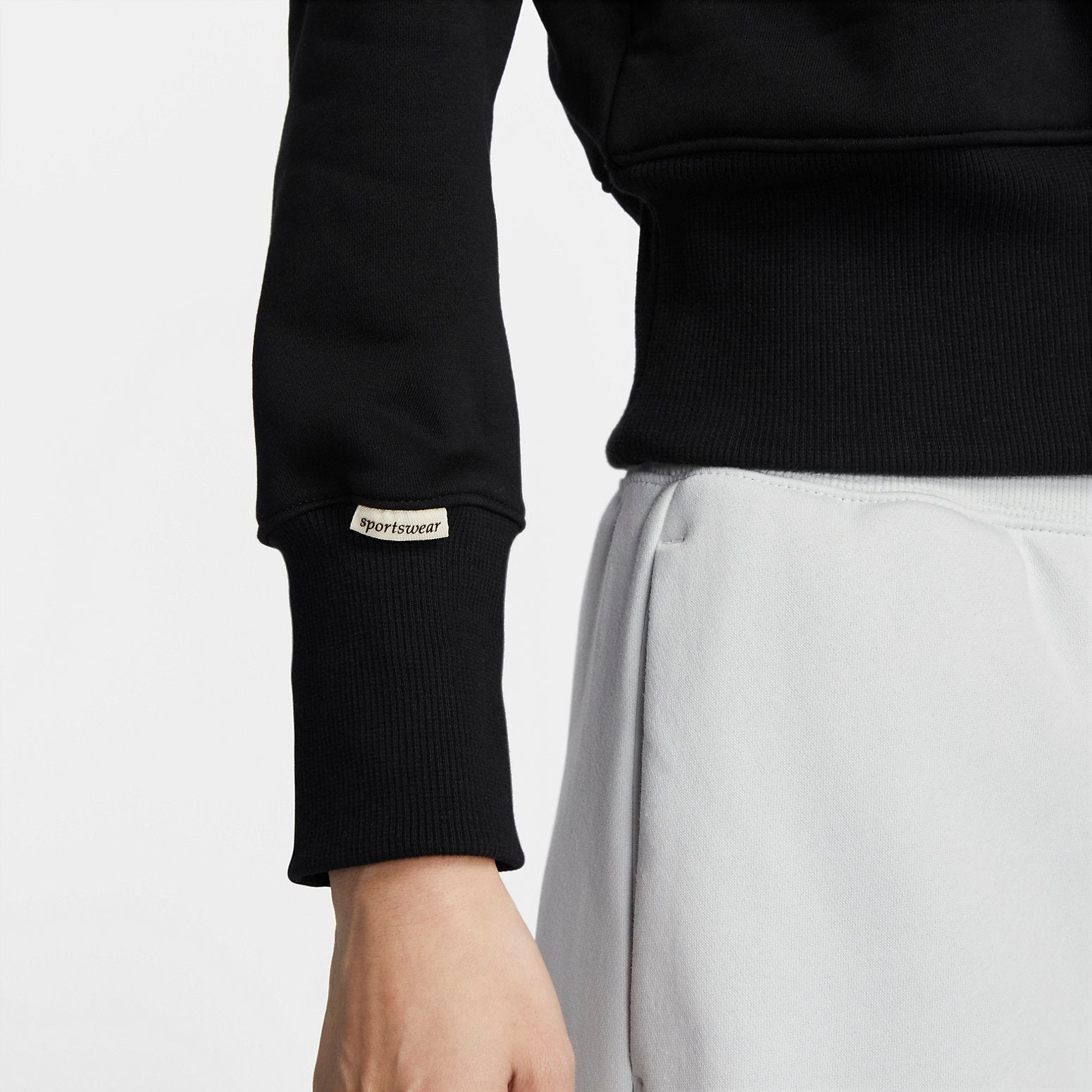 (WMNS) Nike Round Neck Casual Sports Sweatshirt 'Black' DV8209-010