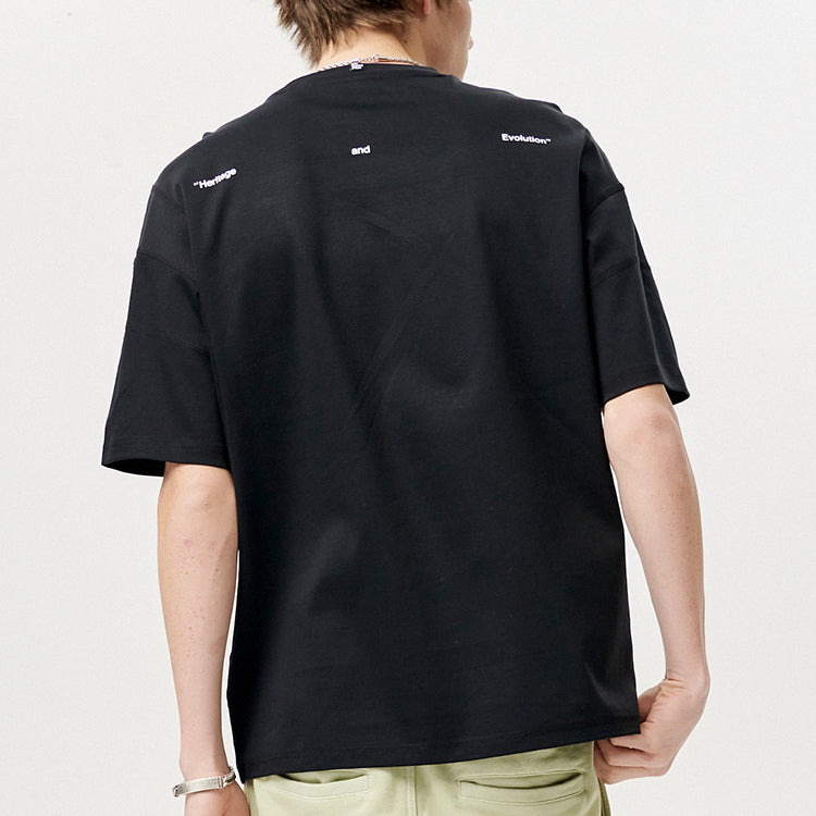 Men's FILA FUSION Casual Sports Loose Alphabet Printing Short Sleeve Black T11M121115A-BK