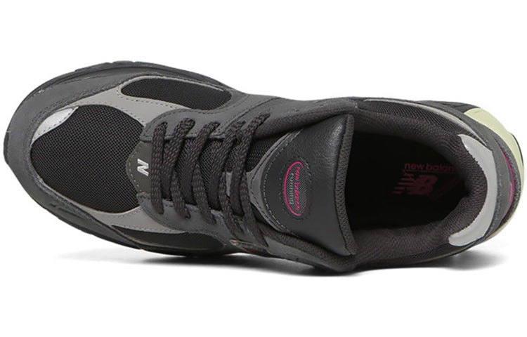 New Balance 2002R 'Magnet Hi-Pink' M2002RGV