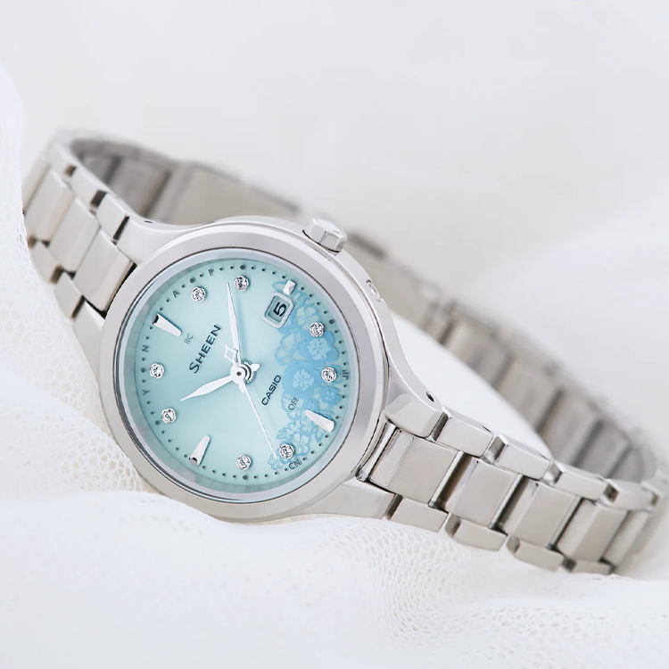CASIO Fully Automatic Calendar Metallic Strap Waterproof Solar Energy Quartz Watch Solar Powered SHW-7000LTD-2AJR