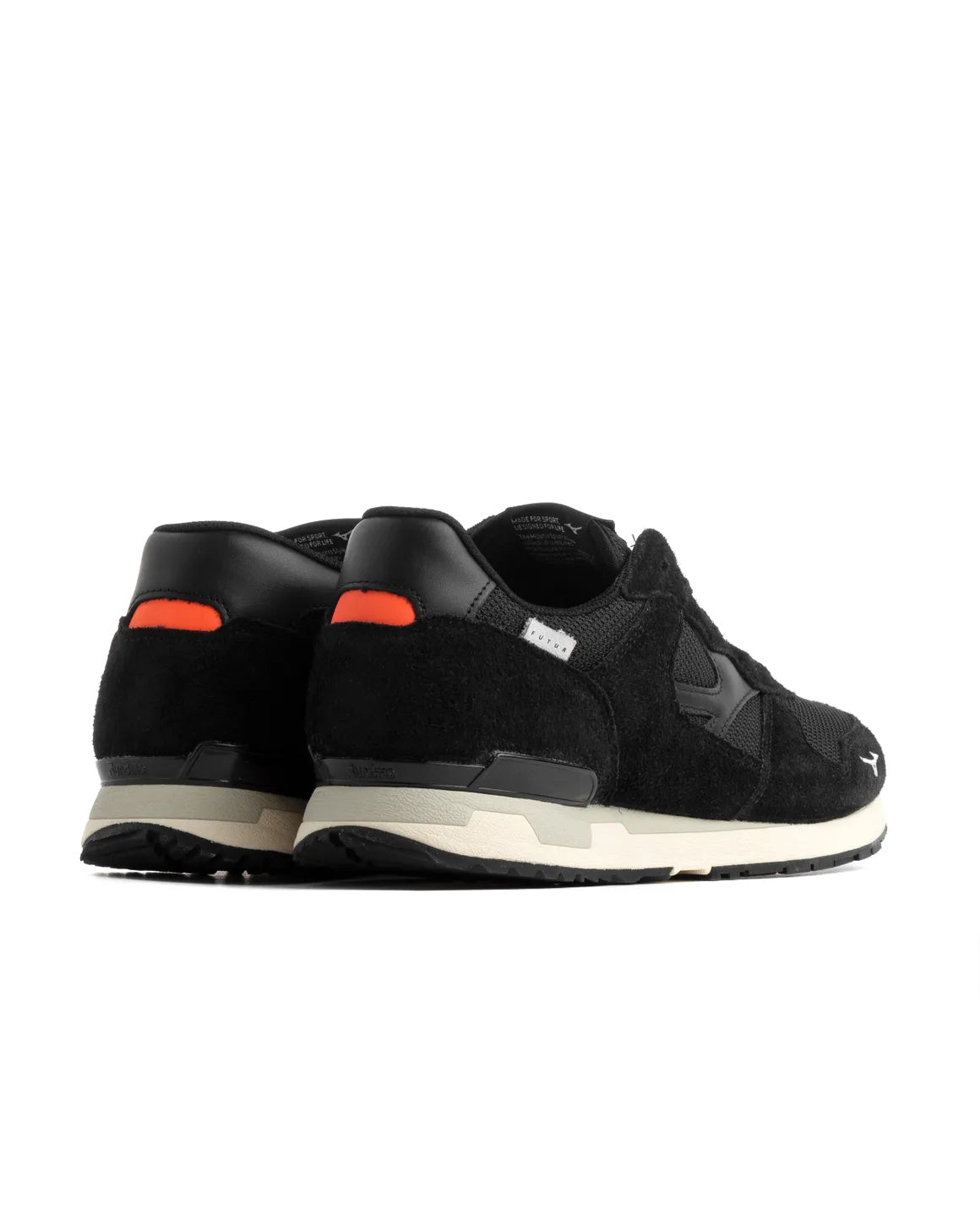 Mizuno GV87 x FUTUR 'Black' D1GG203409