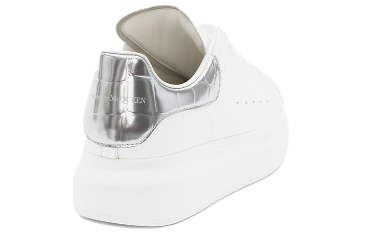 (WMNS) Alexander McQueen Oversized Sneaker 'Silver Crocodile' 553770WHYBQ9071