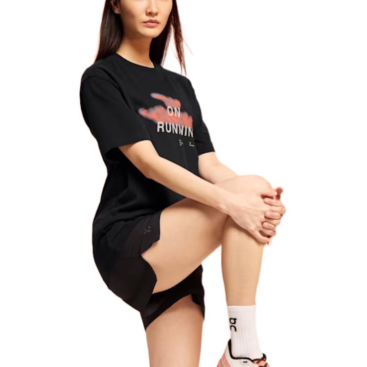 (WMNS) On Running Club-T Flow T-Shirt 'Black' 1WE11630553