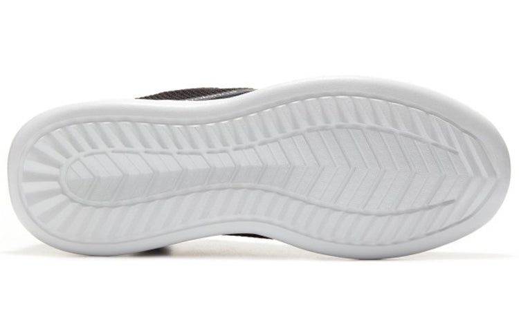 (WMNS) New Balance District Run Sneakers Black/White WDRNBK1