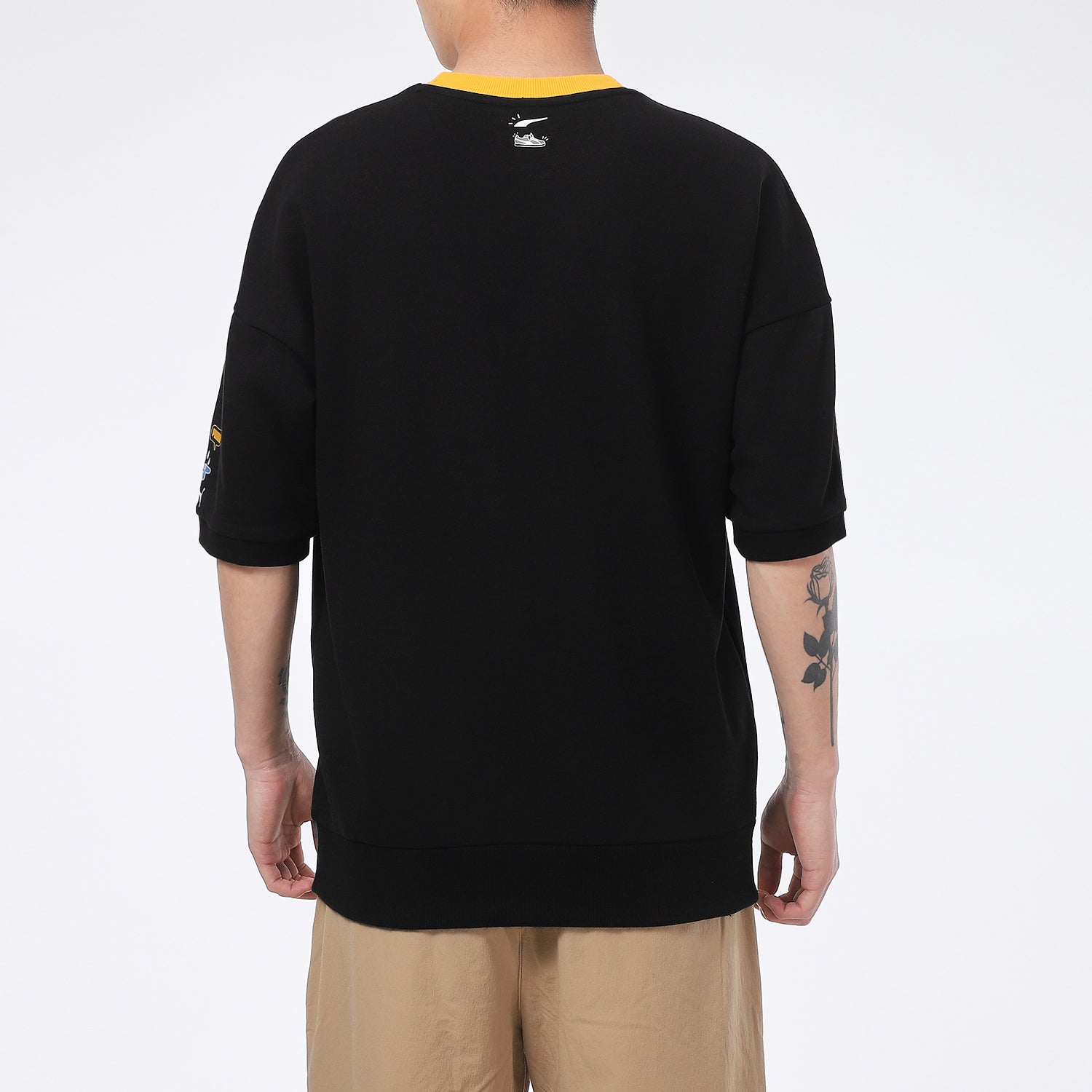 PUMA AWARENESS Short Sleeve SWEATSHIRT 532041-01
