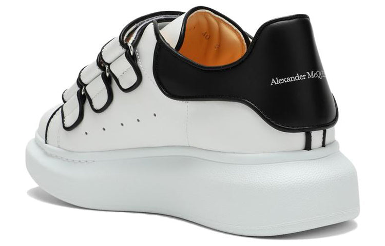 (WMNS) Alexander McQueen Oversize Sole Sneakers 'White Black' 721410WHJE59061
