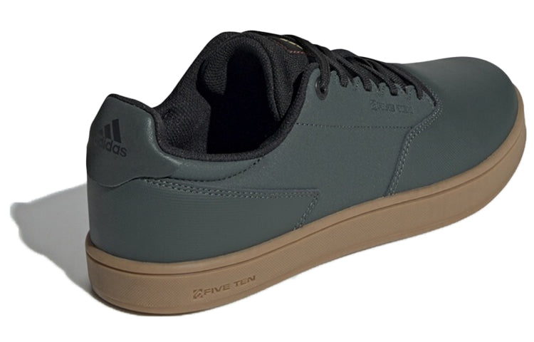 adidas 5.10 District Flats EE8848