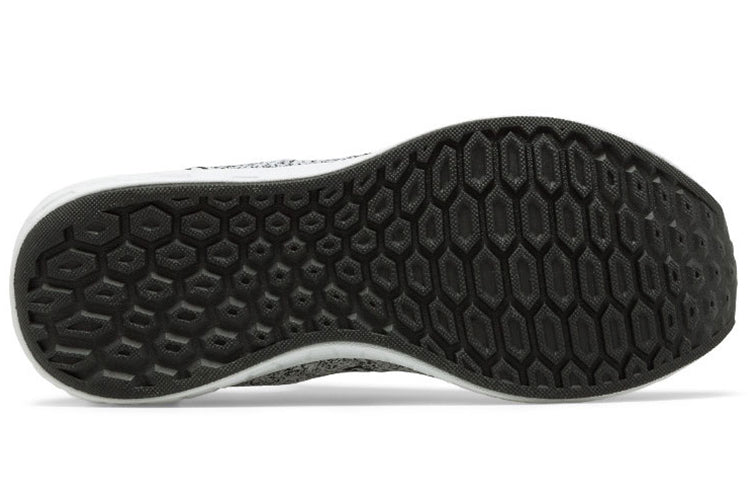 (WMNS) New Balance Fresh Foam 'Black White' WCRZSLB2