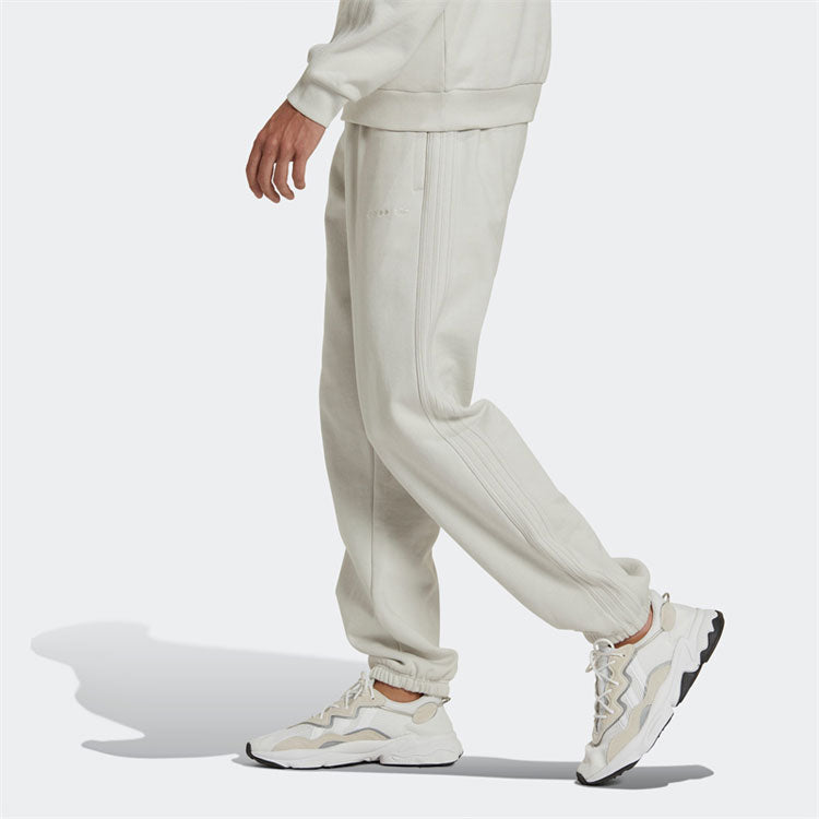 adidas Logo HK2728
