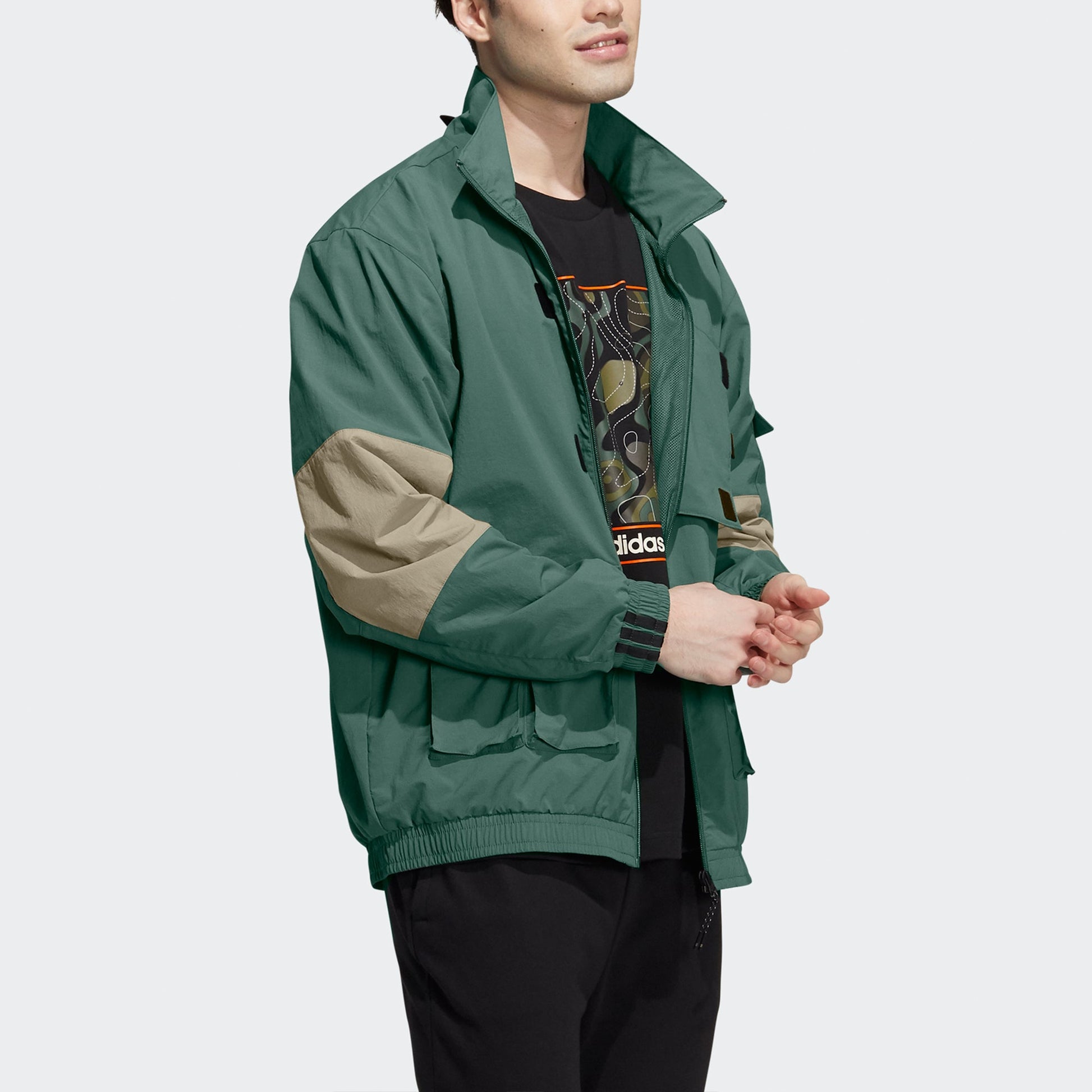 adidas neo W Cg T1 Outdoor Cargo Multiple Pockets Contrasting Colors Sports Logo Jacket Green HE7941