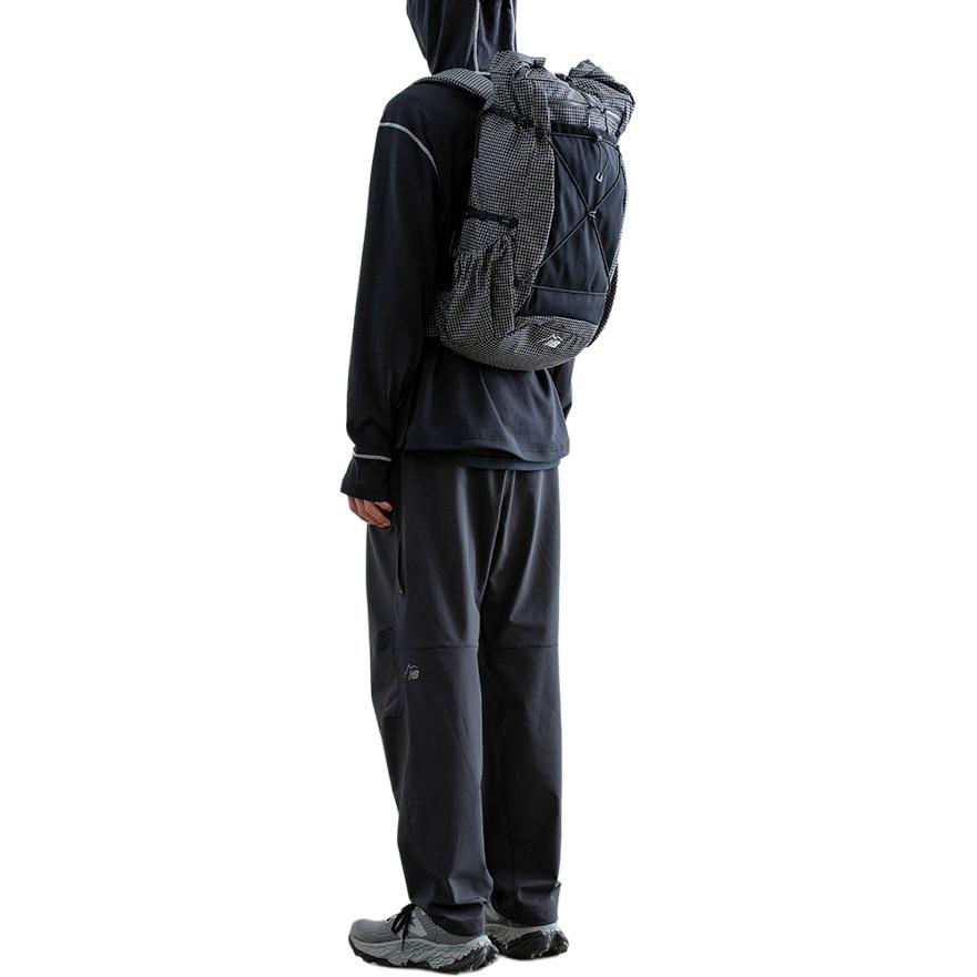 New Balance x CAYL Hoodie Asia Sizing 'Black' NBNDD49013-19