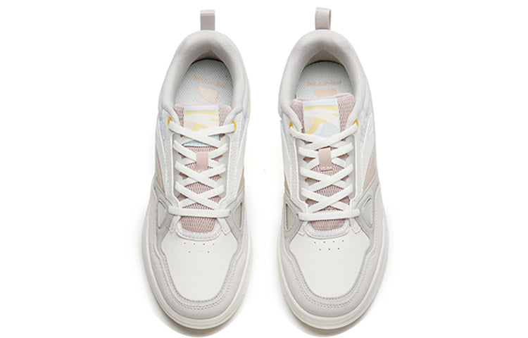 (WMNS) ANTA Life Series Sneakers 'White Pink Grey' 122218085-2