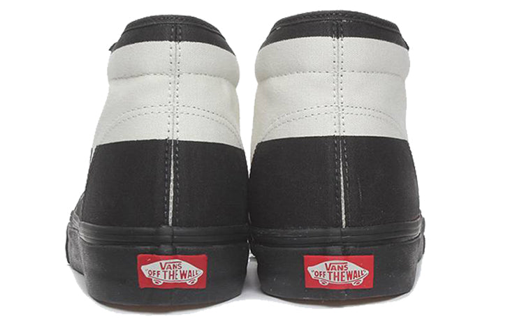 Vans Chukka Shoes Black/White VN000EGTV8P