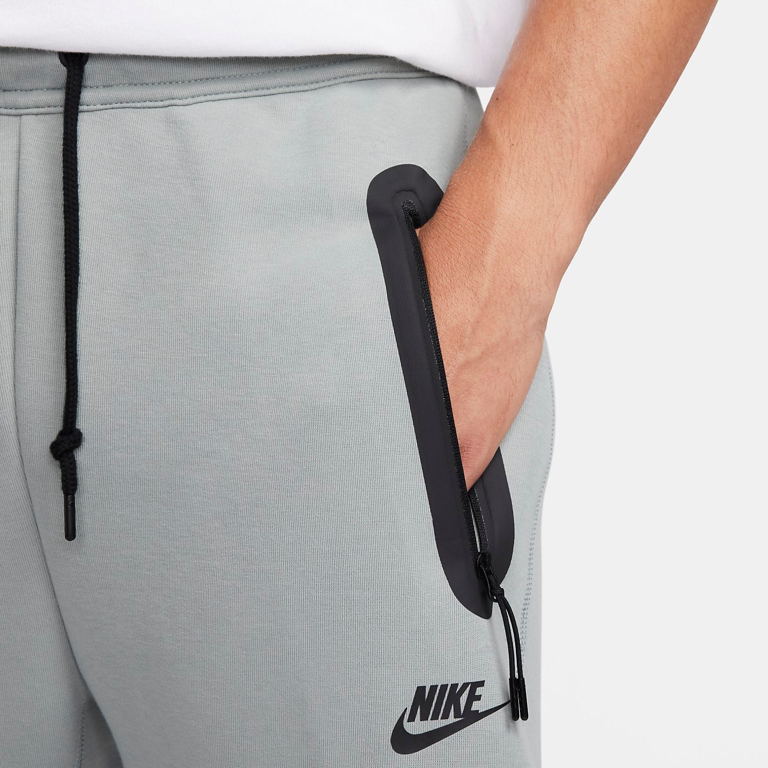 Nike Sportswear Tech Fleece Sweatpants 'Grey' FB8013-330