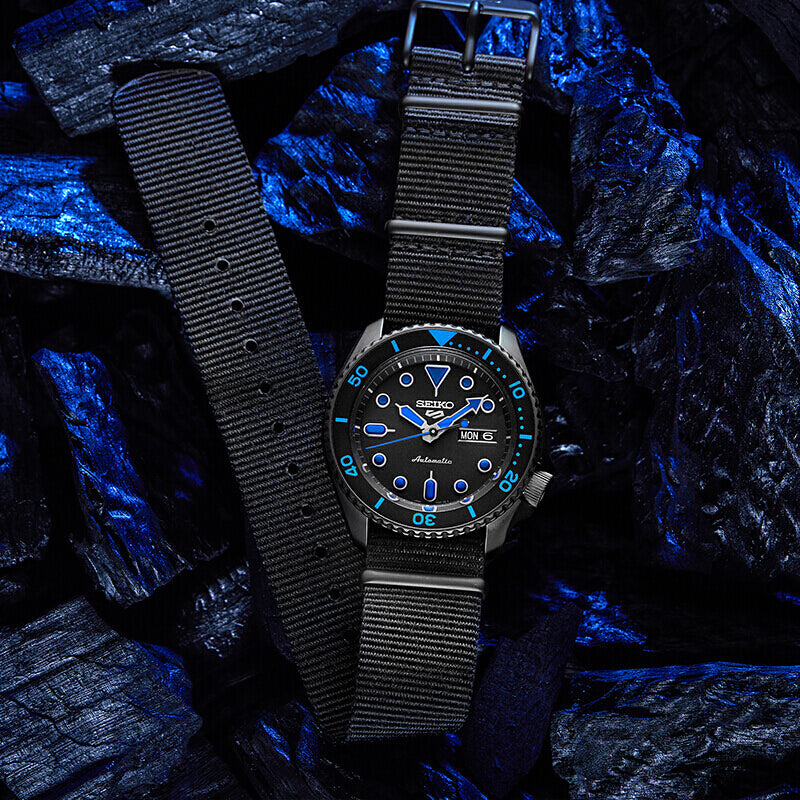 Men's SEIKO No. 5 Series Sports Small SRPD81K1