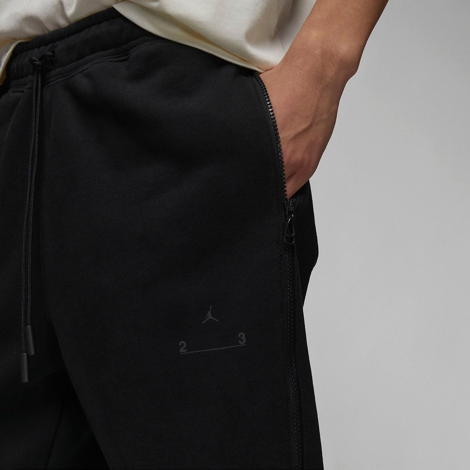Air Jordan 23 Engineered Plush Trousers 'Black' DV7688-010