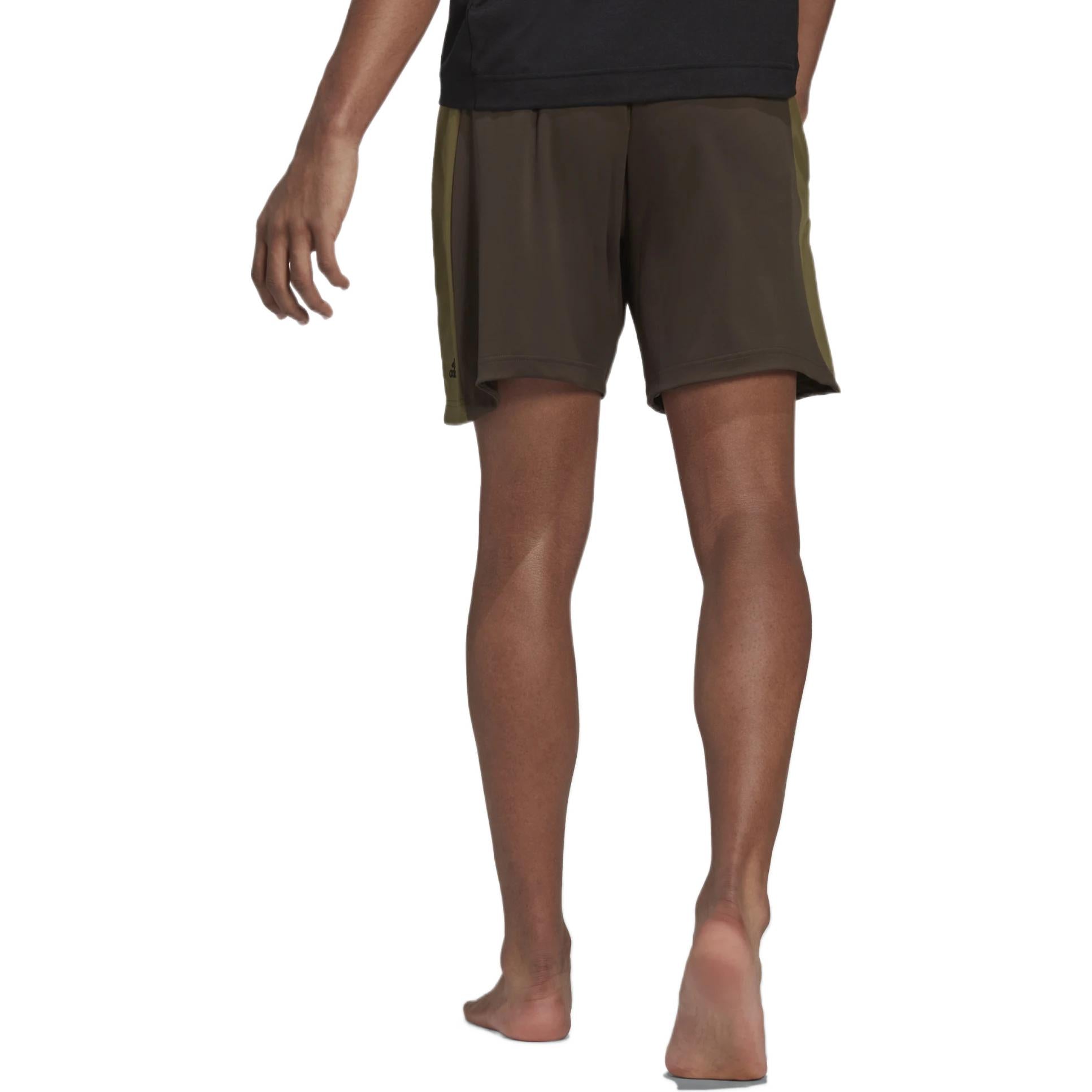 Men's adidas Yoga Training Shorts Colorblock Casual Sports Brown HC4432